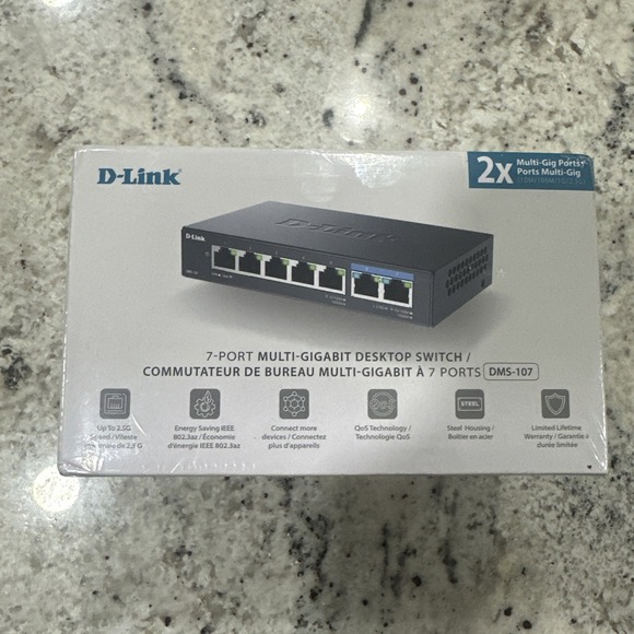 D-Link 7-Port 2.5GB Unmanaged Gaming Switch with 2 x 2.5G 5 x 10/100/1000 NEW - Picture 1 of 4
